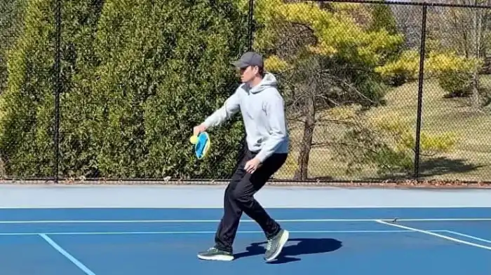 How to keep the ball low in pickleball